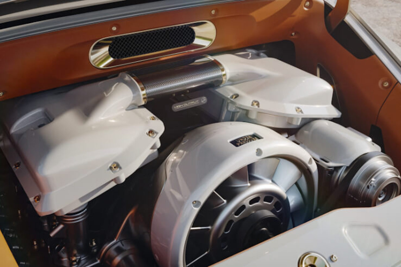 singer-world-classic-header-crop-engine